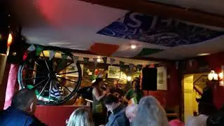 Rubicon, traditional irish music in Rosies Bar, Ballydehob.