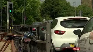 7/10 drivers agree with fines for engine idling - (UK) - BBC News - 7th October 2019