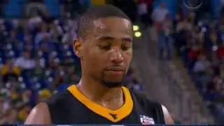 Lowe's Senior CLASS Award In-game feature on CBS