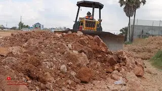 Power Dozer Komatsu Construction Pushing Rock Heavy Loader Truck Equipment Spreading