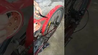 Cyclists, this Duct Tape Trick Will Come in Handy for Storing Your Bike at Home #bike #tips #tricks