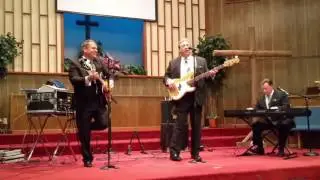 The New Dove Brothers  / Will The Circle Be Unbroken