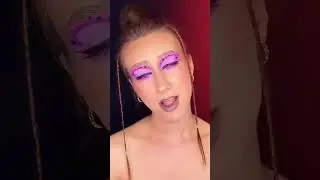 Когда сделала красивый макияж 😂#яркиймакияж  #ilovemakeup #makeup #shorts #чсв