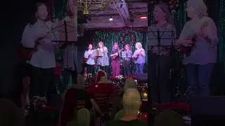 Sarasota Strummers just the ladies at Fogartyville 💖💖💖