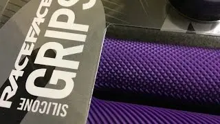 Race Face Love Handle Lock-On Grips