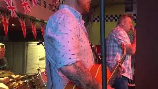 The Roustabouts - Tainted Love - Ace Hot Rod Night 05.07.17