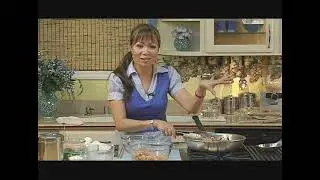 Bếp Nh&agrave; Ta Nấu với Uy&ecirc;n Thy : M&igrave; Quảng (May 28, 2008) | SBTN Archives