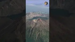 Anak Gunung Rinjani Tumbuh di Tengah Danau Segara Anak #shorts