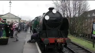 925 Cheltenham storms over Medstead Bank 28-12-12