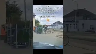 Radfahrer vs. Pflanzen: Ein absurder Moment 🚲🤔 #shorts #bike #fails #fahrrad
