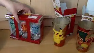 Kauf Pokemon Gl&auml;ser Pikachu und Kanto-Starter, Federmappe und Einkauftasche