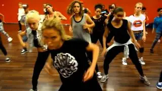 - SCANDALIZE CREW -