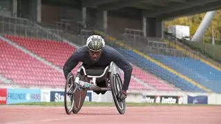 Porträt von Alhassane Baldé (Rennrollstuhlsportler) im Rahmen des Projektes „Perspektivenwechsel