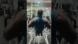 #shorts How to train your mid back on hammer strength machine #shortvideo #reels #fitness #gym