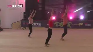 Перфоманс от Ларисы Полуниной