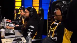 Imaqtpie and Kiwikid performing 