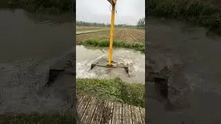 JCB поймал рыбу 🐠🐟 из реки [153]