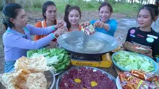 Amazing cooking and eat beef soup with noodle   beef noodle soup recipe