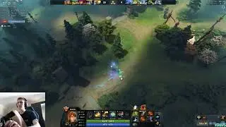 Mind games with Razor (saw courier going from sideshop) | Dota 2