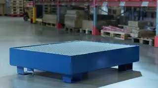 Spill tray for 2 drums standing open