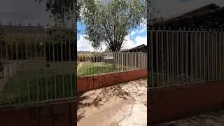 VENDE-SE CASA CENTRAL