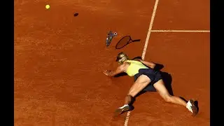 Maria Sharapova fell in Rome 2011