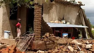 Zimbabwean soldiers support victims of Cyclone Idai