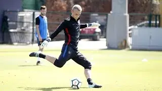 Jasper Cillessen practices 'safe keeping'