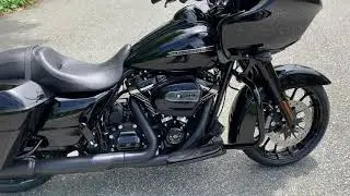 2019 Harley-Davidson Road Glide Special in Vivid Black