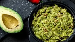 National Avocado Day 2018: Chipotle Gives Away Free Guac + More News Stories Trending Now