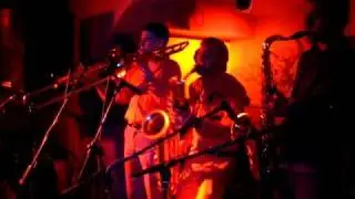 Muggefug/Cottbus: Wazomba (live, Ska, Skanken, Gipsy, Swing, Jazz, Punk, aus der Schweiz)