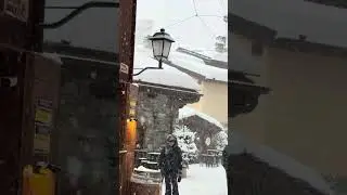 Cervinia in Valle d'Aosta gioved&igrave; sotto una nevicata meravigliosa 😍❄️🖼️ #neve 