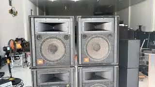Đ&ocirc;i loa Mỹ 4 số đ&aacute;ng chơi nhất jbl 4725 Alo 0971998555