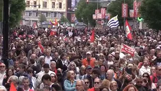 Vox and traditional workers unions stage parallel demonstrations in Madrid for Labor Day