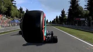 How to destroy Mercedes nicely and without damage on Spa-Francorchamps #3 - F1 2021 Game #Shorts