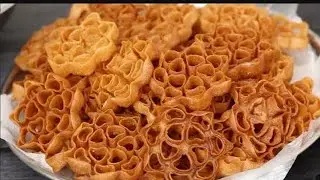 గులాబీ పువ్వుల కు పిండి ఇలా కలిపితే ...| eggless rose cookies in Telugu  |  Achappam  gulabi puvulu😋