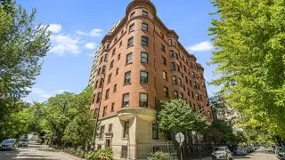 1210 N Astor St, Chicago, IL