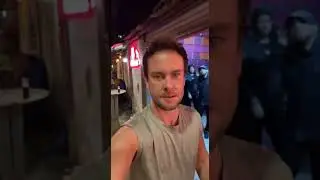 I Ended Up in a Sketchy Medell&iacute;n Bar at Night