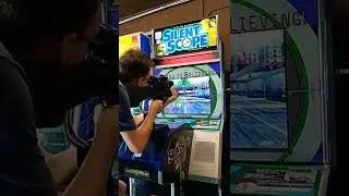 Мой мальчик &mdash; идеальный убийца, играющий в Silent Scope.