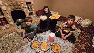 Иранская сельская семья готовит пасту в традиционном деревенском доме.
