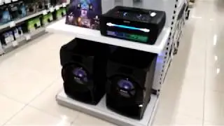 Музыкальный центр Sony SHAKE-X30D. Большой и светится.