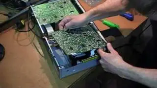 Denon DN-D4000 laser replacement (Pt.2 /4) - Removing the CD mechanism