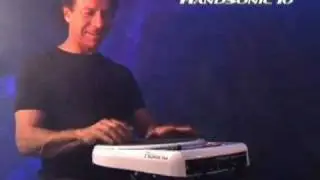 HandSonic 10 with V-Accordion (2/4)