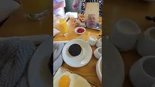 A Full English Breakfast minus Black Pudding yuk #breakfast #food