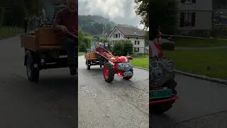 Fantastischer Oldtimer Traktoren Konvoi - Beautiful Swiss Vintage Tractors Convoy 🇨🇭🚜 😎
