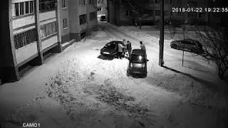 Воронеж. Драка за место во дворе