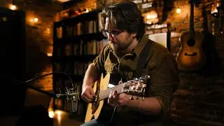 Packy Lundholm Plays &lsquo;65 Deluxe&rsquo; in Nick Drake Tuning