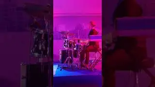 Recante - Solo de bateria de R&uacute;ben Salamanca acompanhado por Lu&iacute;s Caracinha no baixo