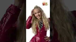 AD | Let's test the new Zombies cast on Descendants trivia! 🧐DZWorldsCollideTour
