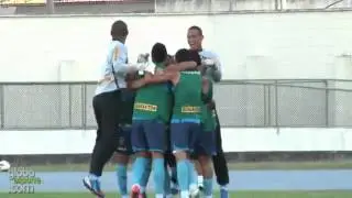 Gol de Bicicleta Seedorf no Treino do Botafogo [Goal biciclette Seedorf Botafogo]